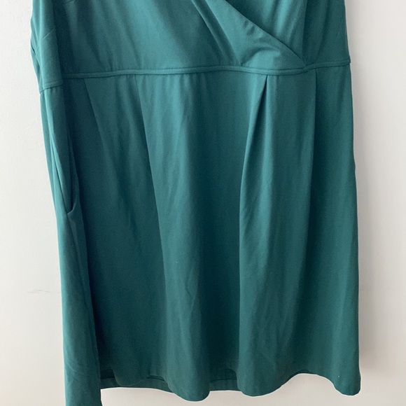 Summer Dress with Pockets! - Picture 3 of 8